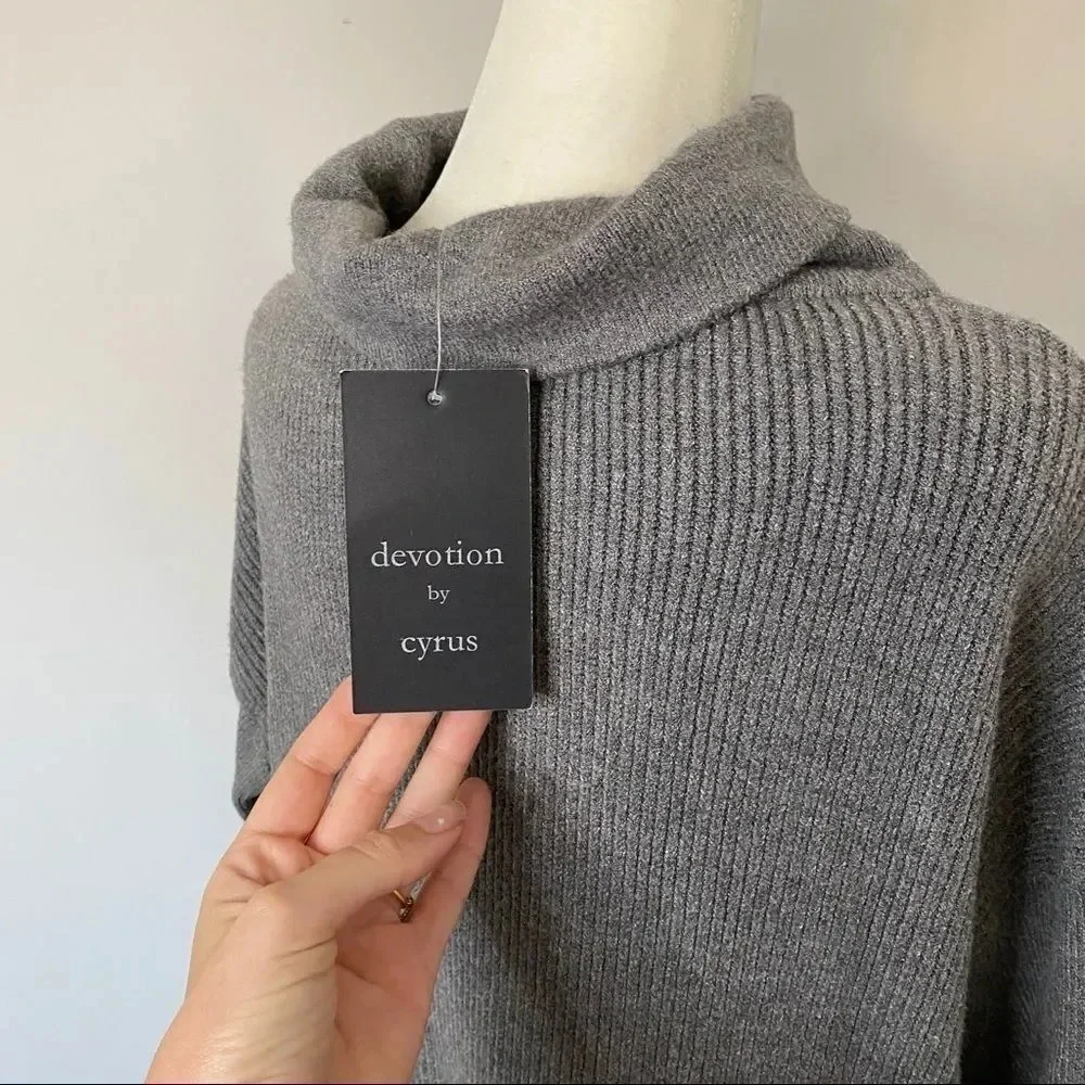 NWT Devotion by Cyrus Turtleneck Sweater